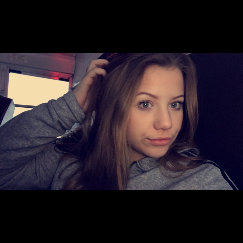 Meet your Posher, Hailey